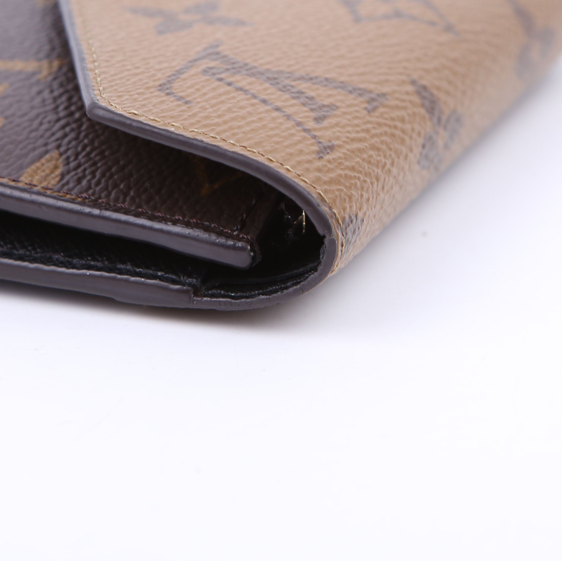 Victorine Wallet Reverse Monogram