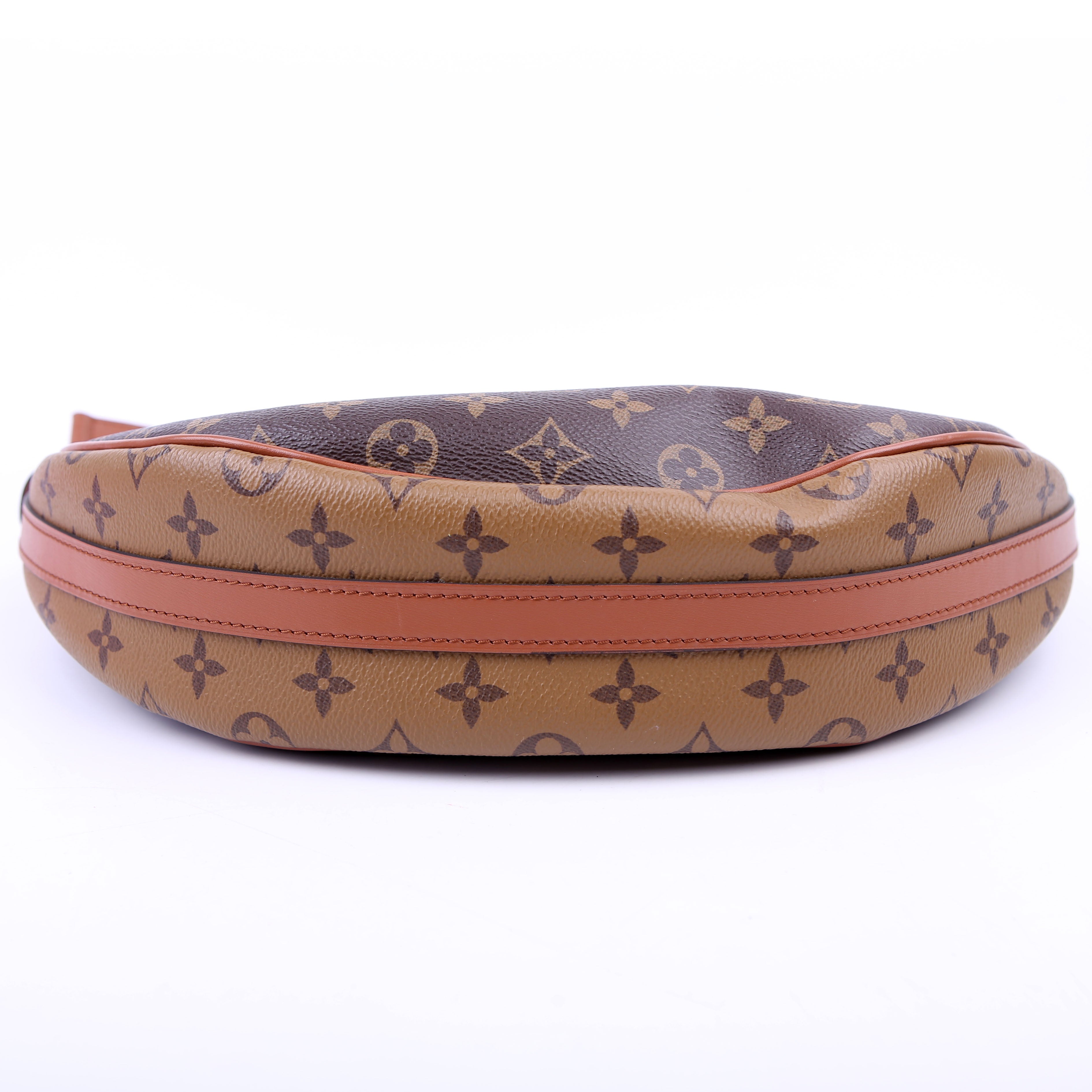 Loop Hobo Reverse Monogram