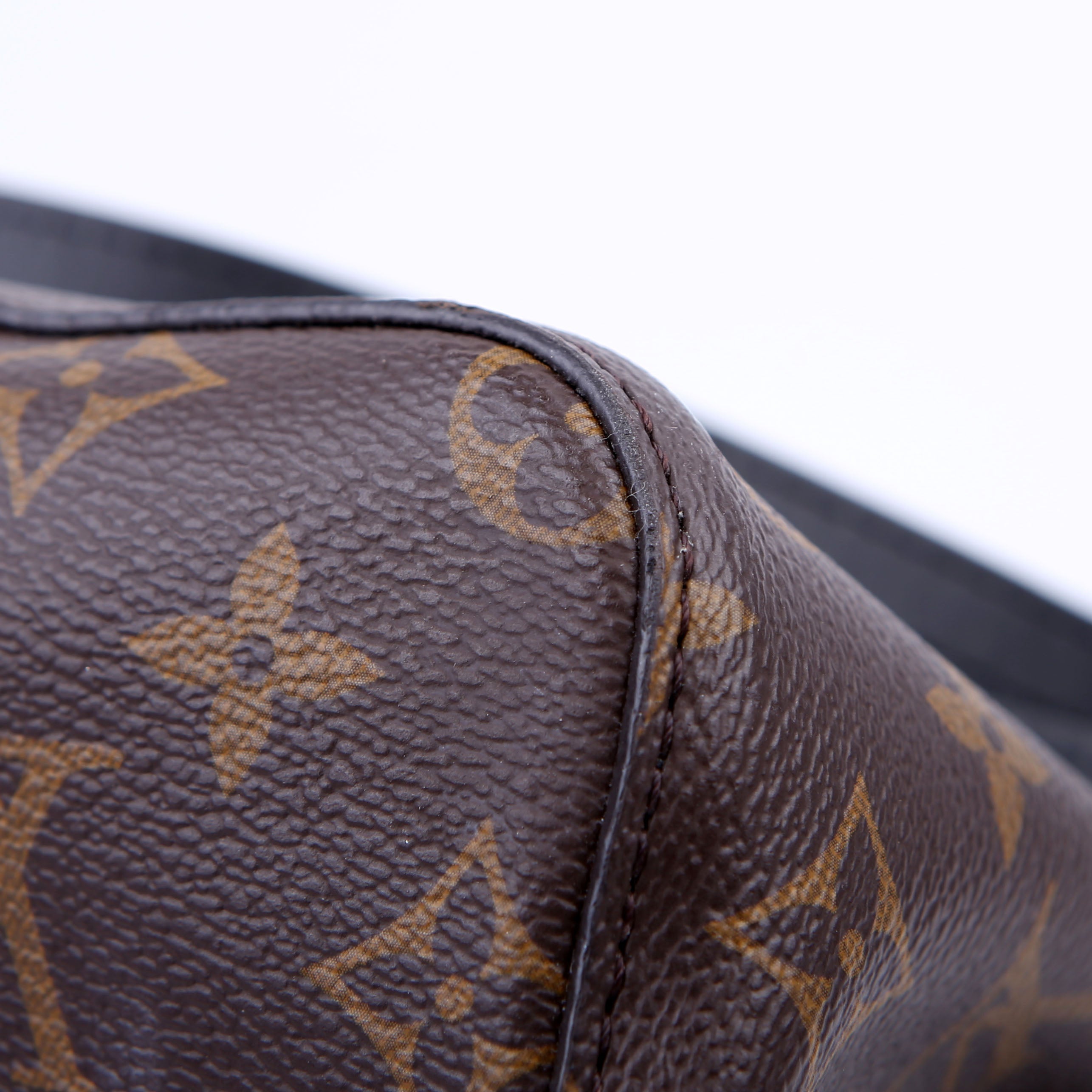 Neonoe Monogram Black