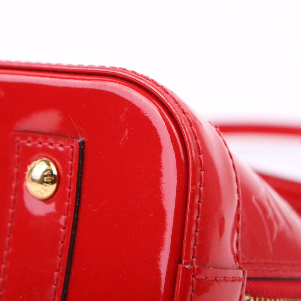 Alma BB Vernis Red