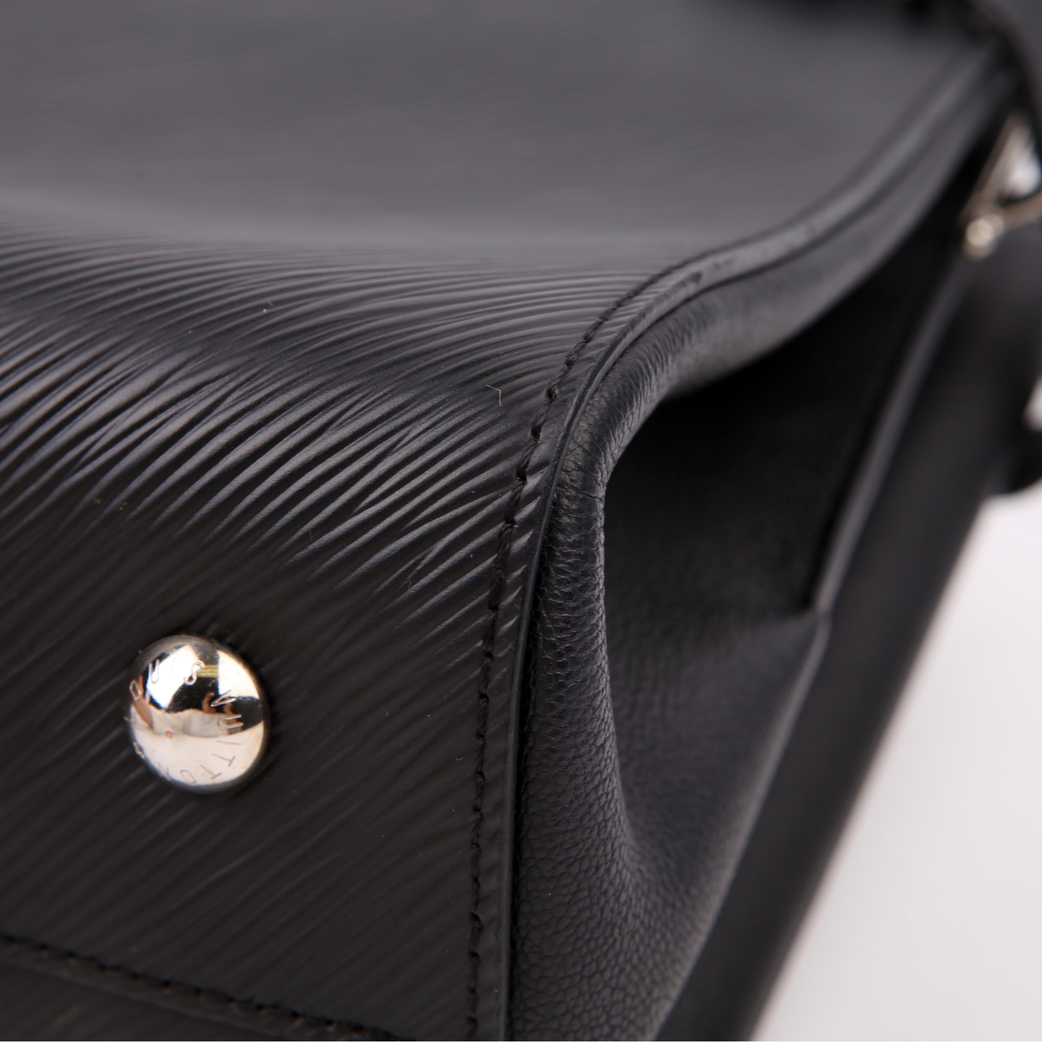 Twist Tote Epi Black