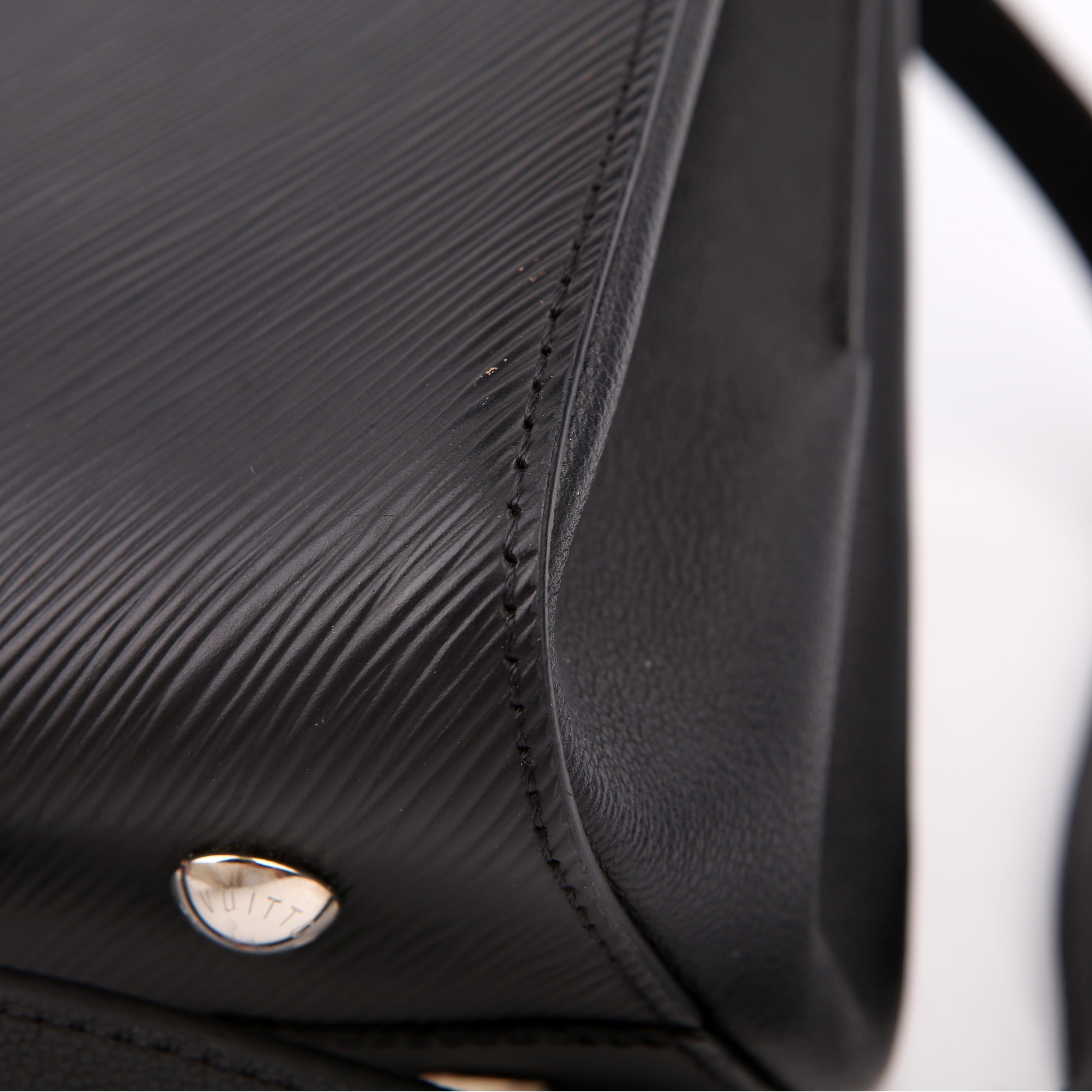Twist Tote Epi Black