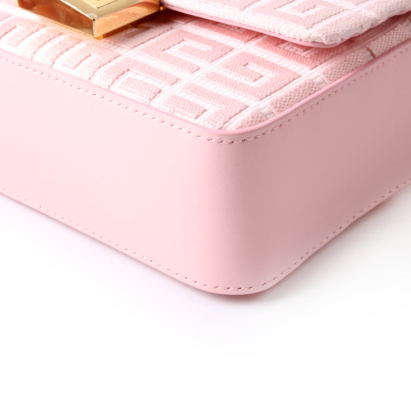 4G Embroidered Chain Crossbody Pink