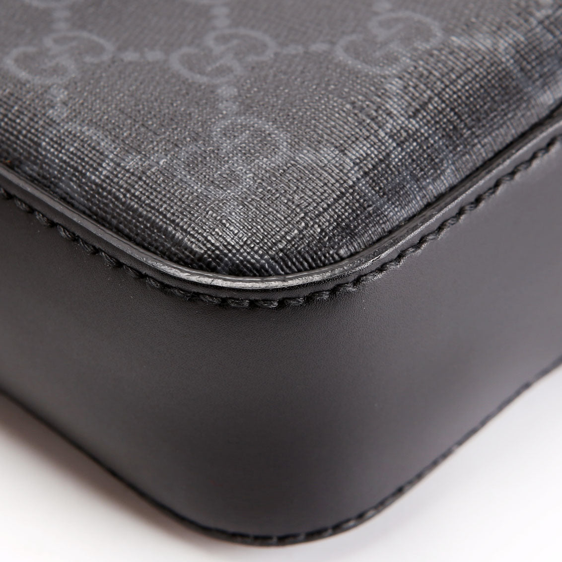 598103 GG Supreme Messenger