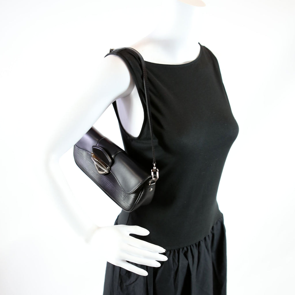 Montaigne Clutch Shoulder Epi