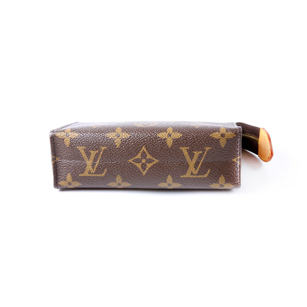 Toiletry Pouch 15 Monogram