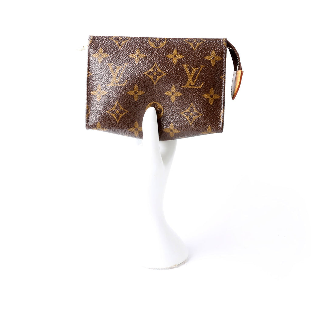 Toiletry Pouch 15 Monogram