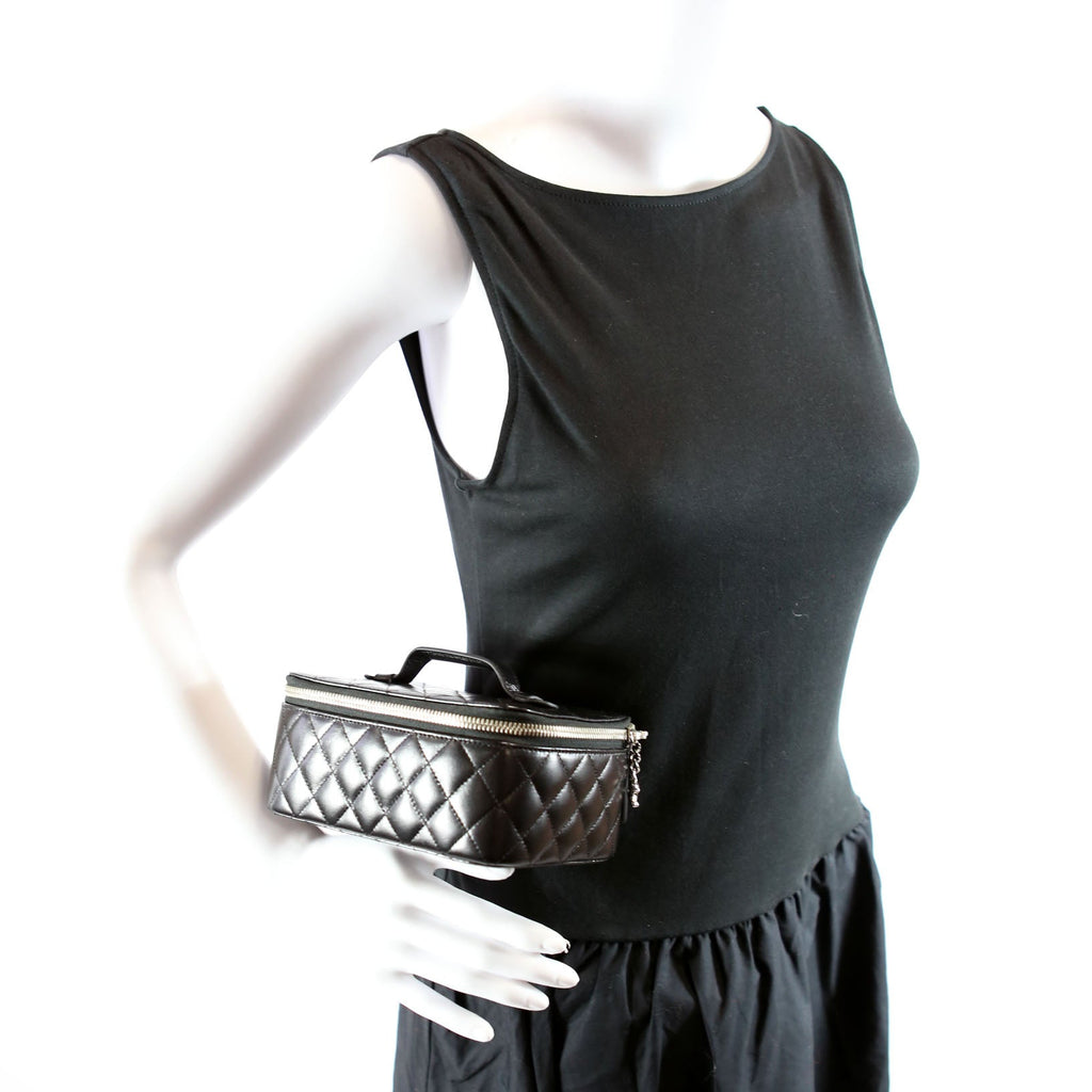 CC Quilted Jewelry Case Lambskin 15M Black