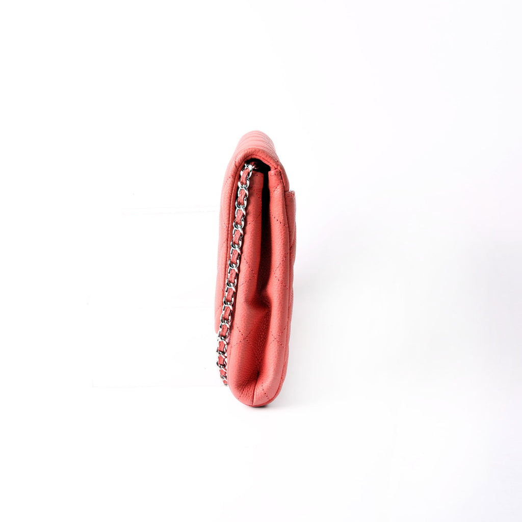 Classic Flap Clutch With Chain 18M