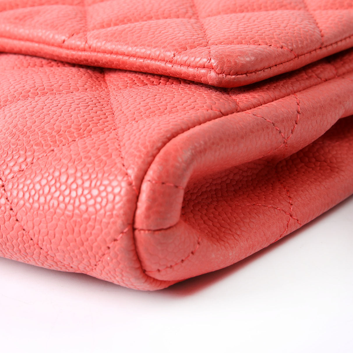 Classic Flap Clutch With Chain 18M