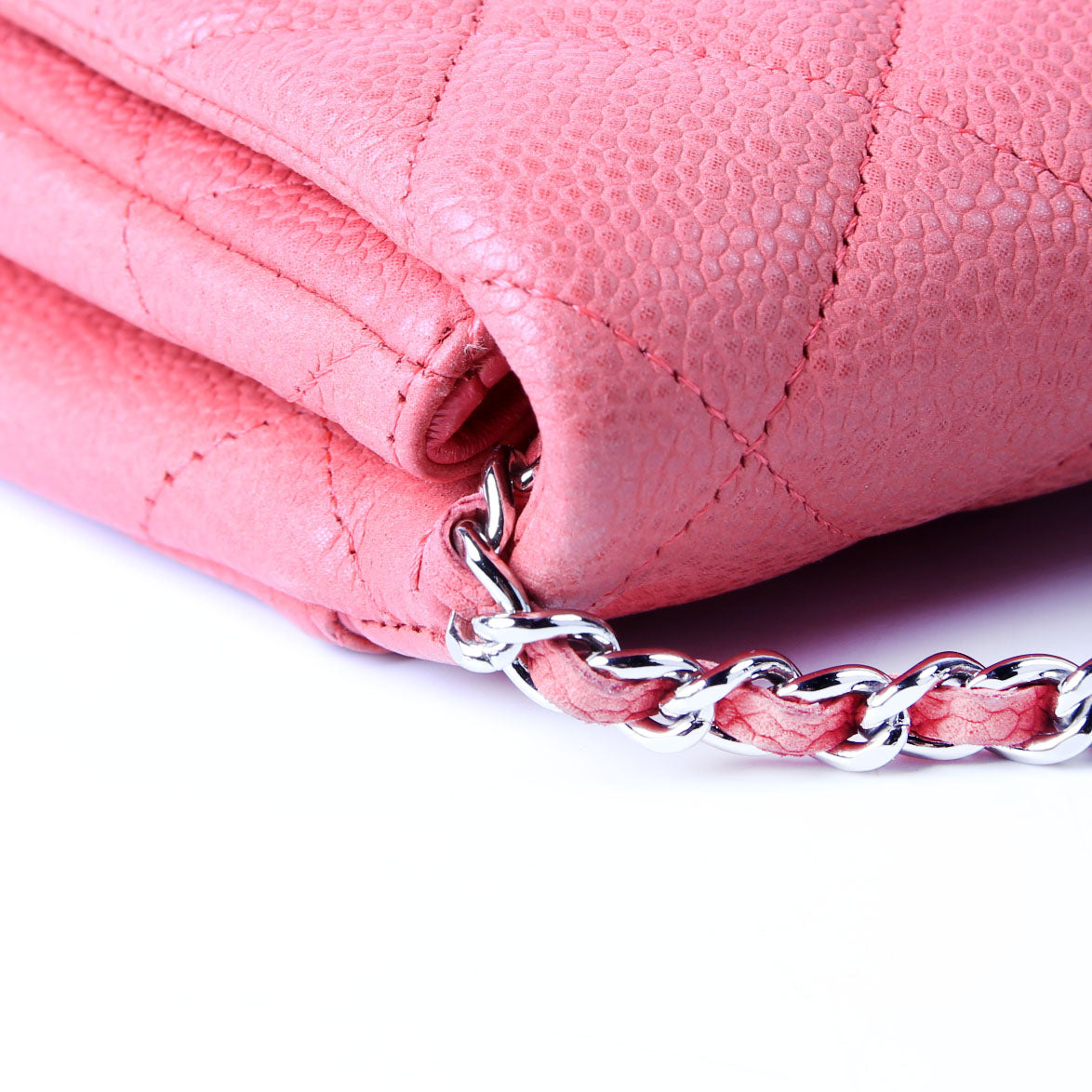 Classic Flap Clutch With Chain 18M