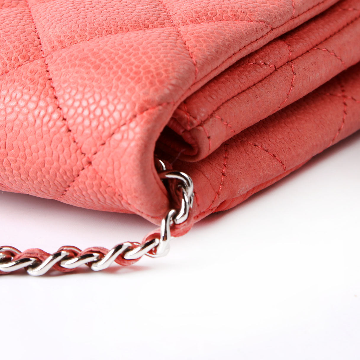 Classic Flap Clutch With Chain 18M