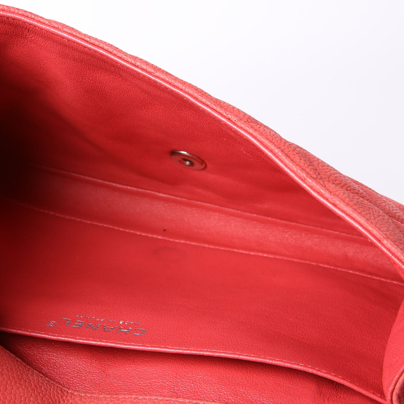 Classic Flap Clutch With Chain 18M