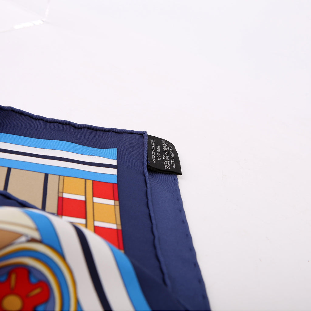 Voltes Et Pirouettes 90CM Silk