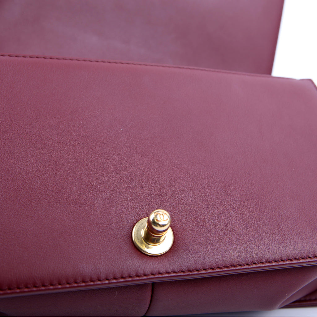 Boy Flap Medium Old Lambskin 21M Burgundy