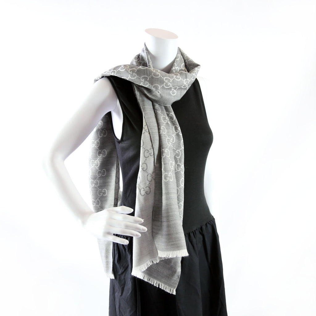 165904 GG Jacquard Knit Scarf Grey