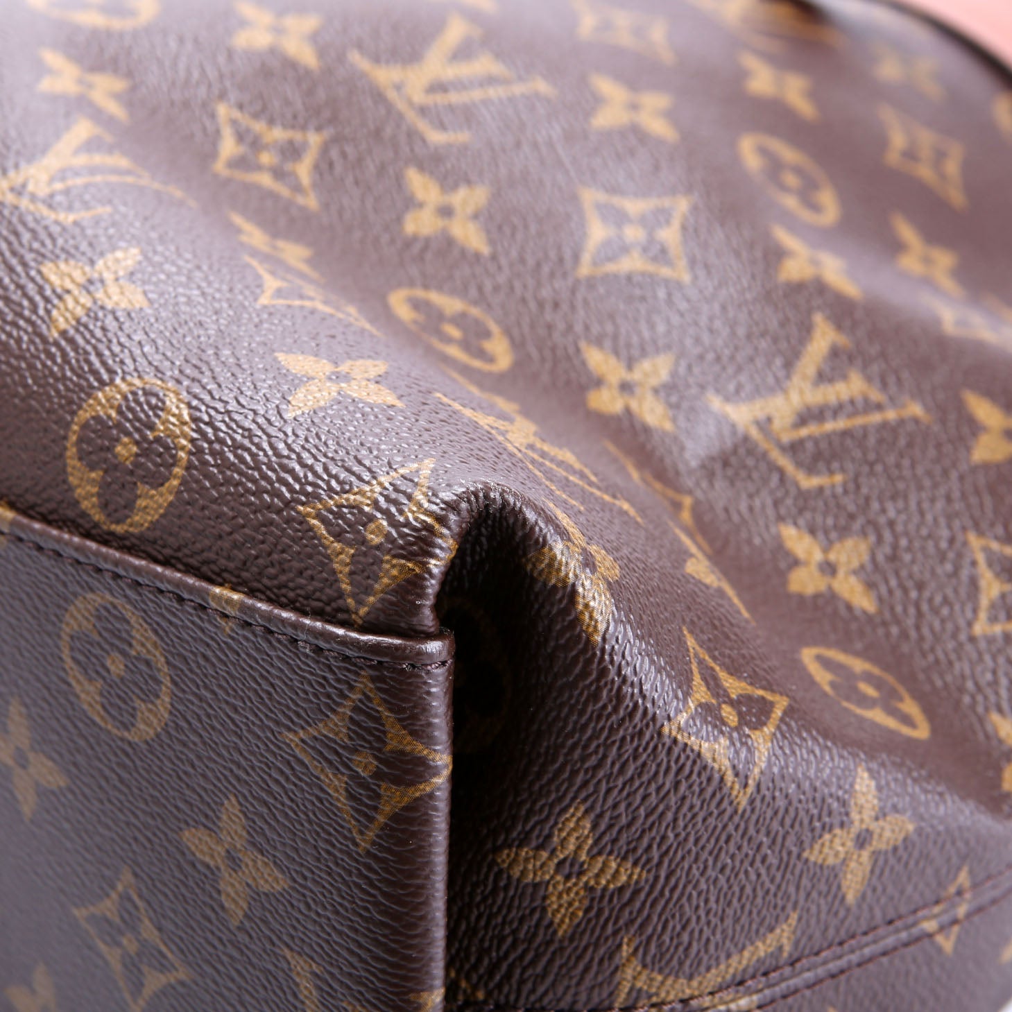 Tuileries Hobo Monogram