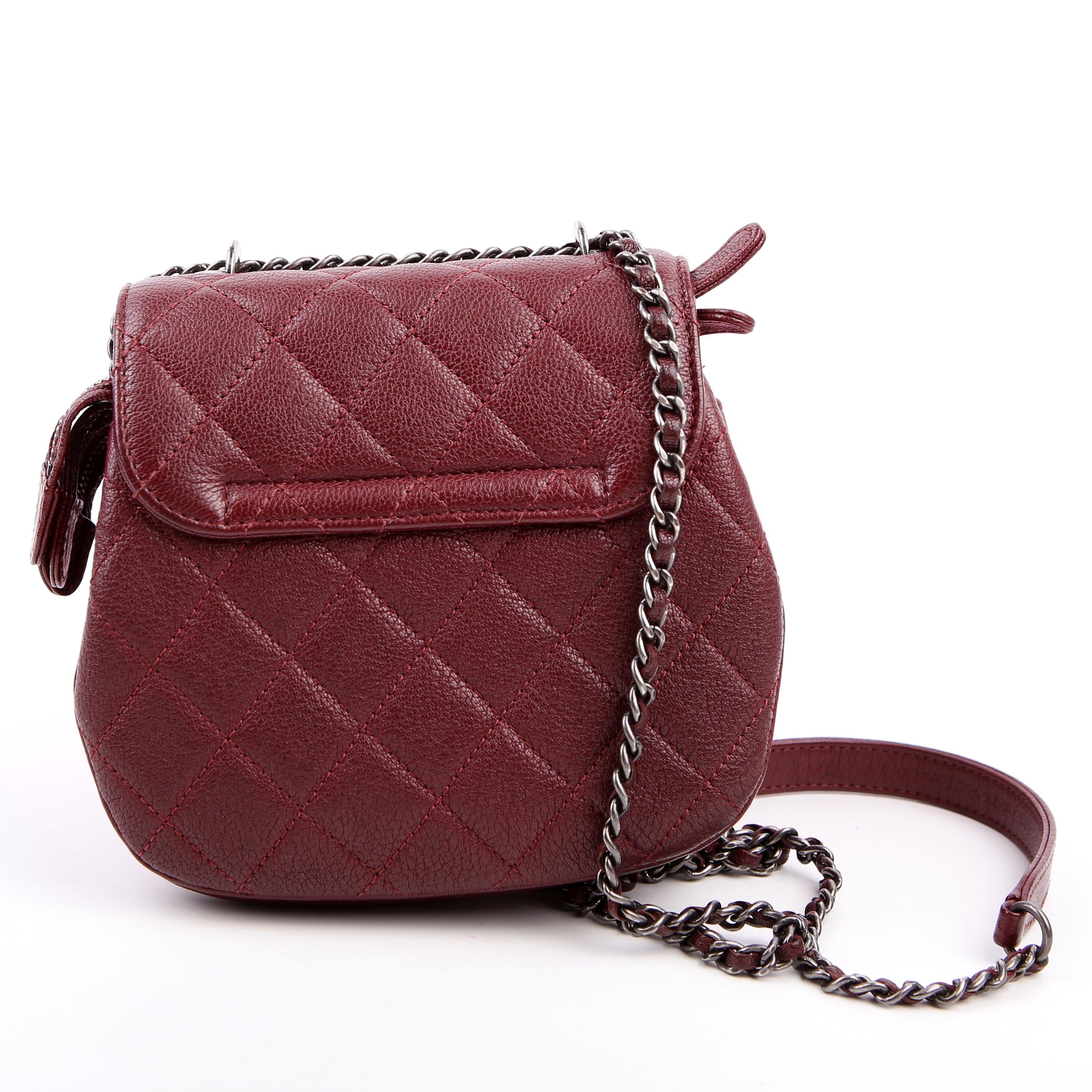 Waiter Flap Bag Caviar 21M Burgundy