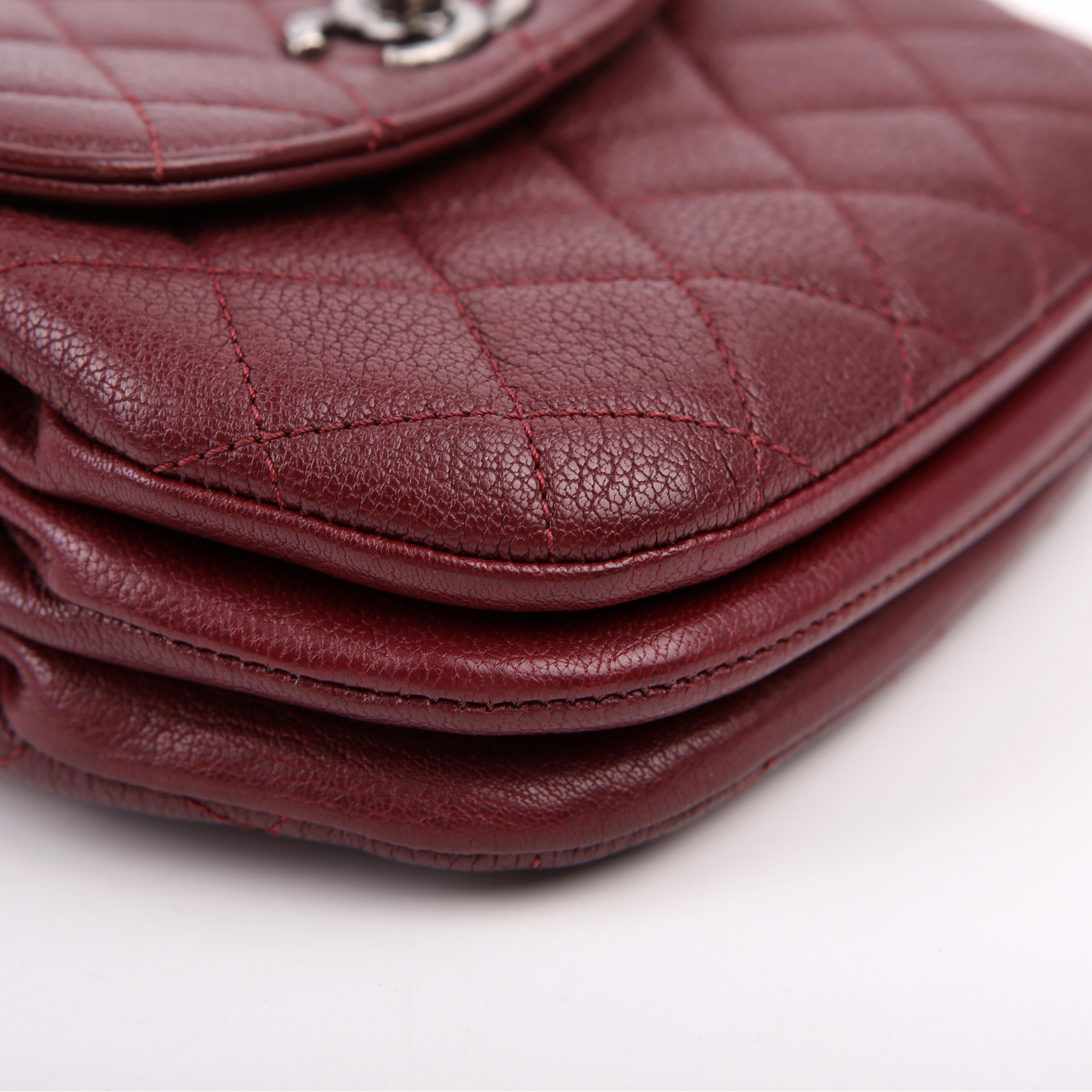 Waiter Flap Bag Caviar 21M Burgundy