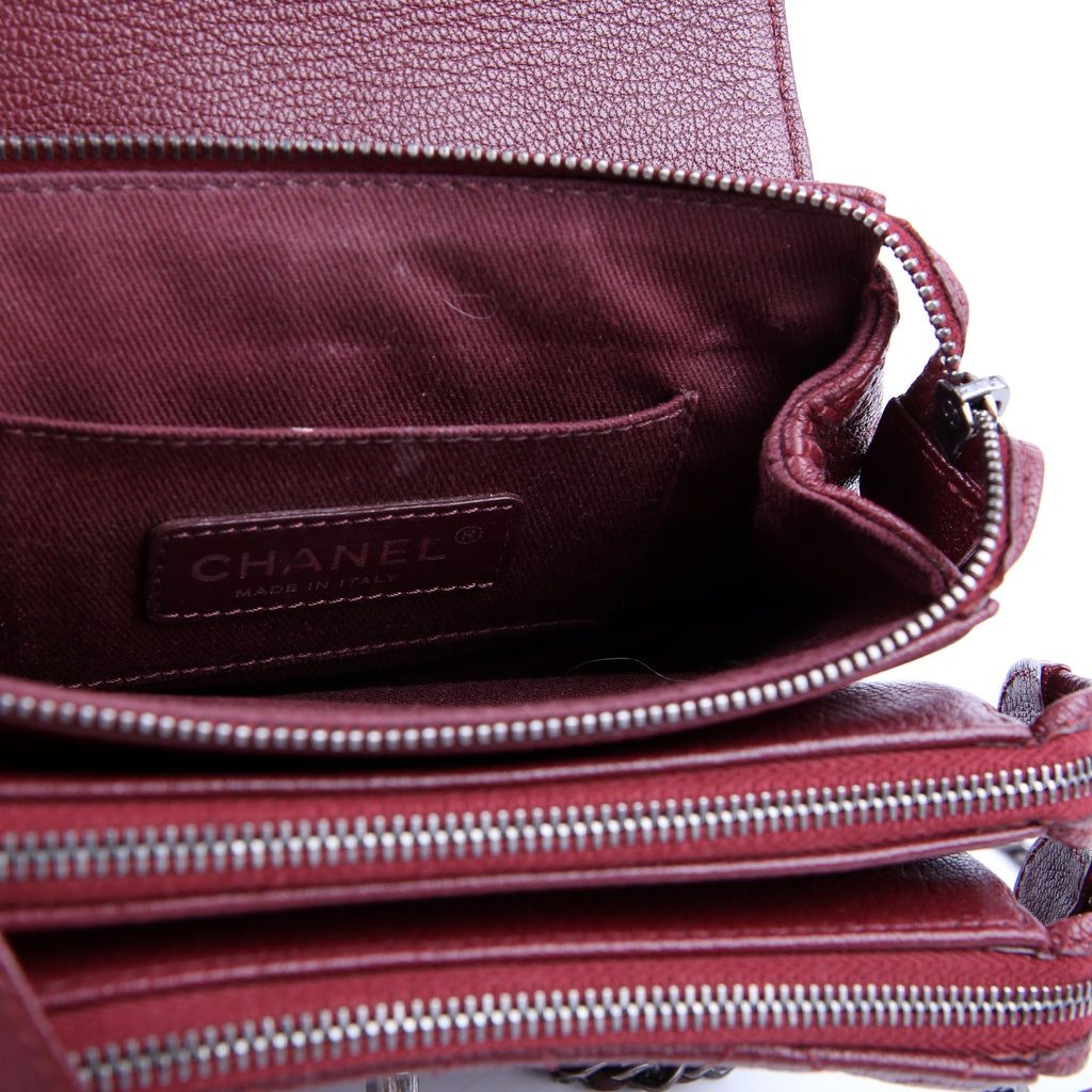 Waiter Flap Bag Caviar 21M Burgundy