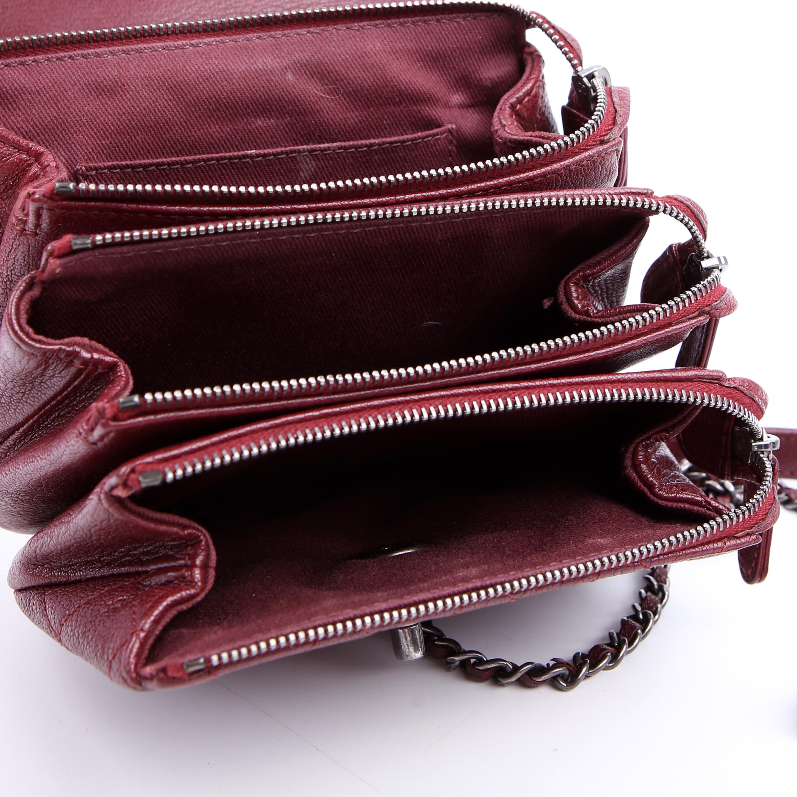 Waiter Flap Bag Caviar 21M Burgundy