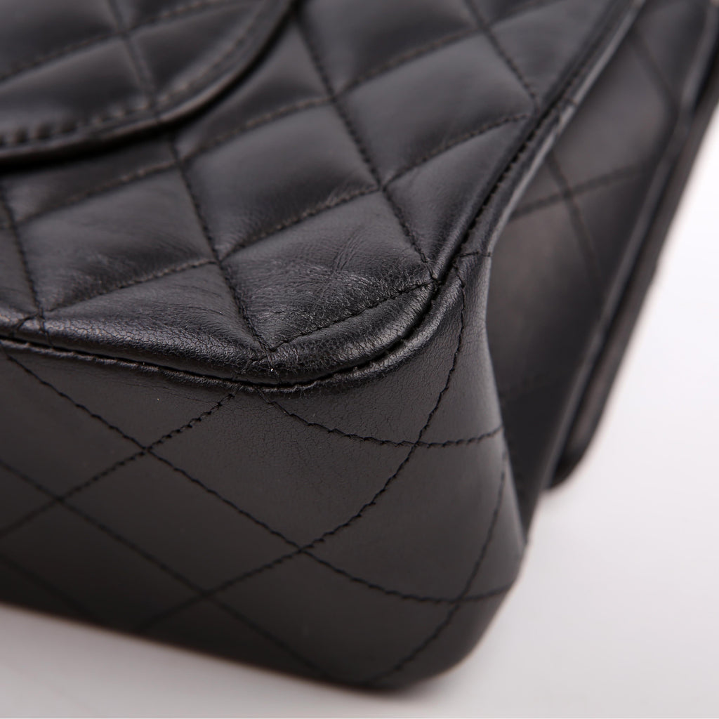 Classic Flap Medium Lambskin Black