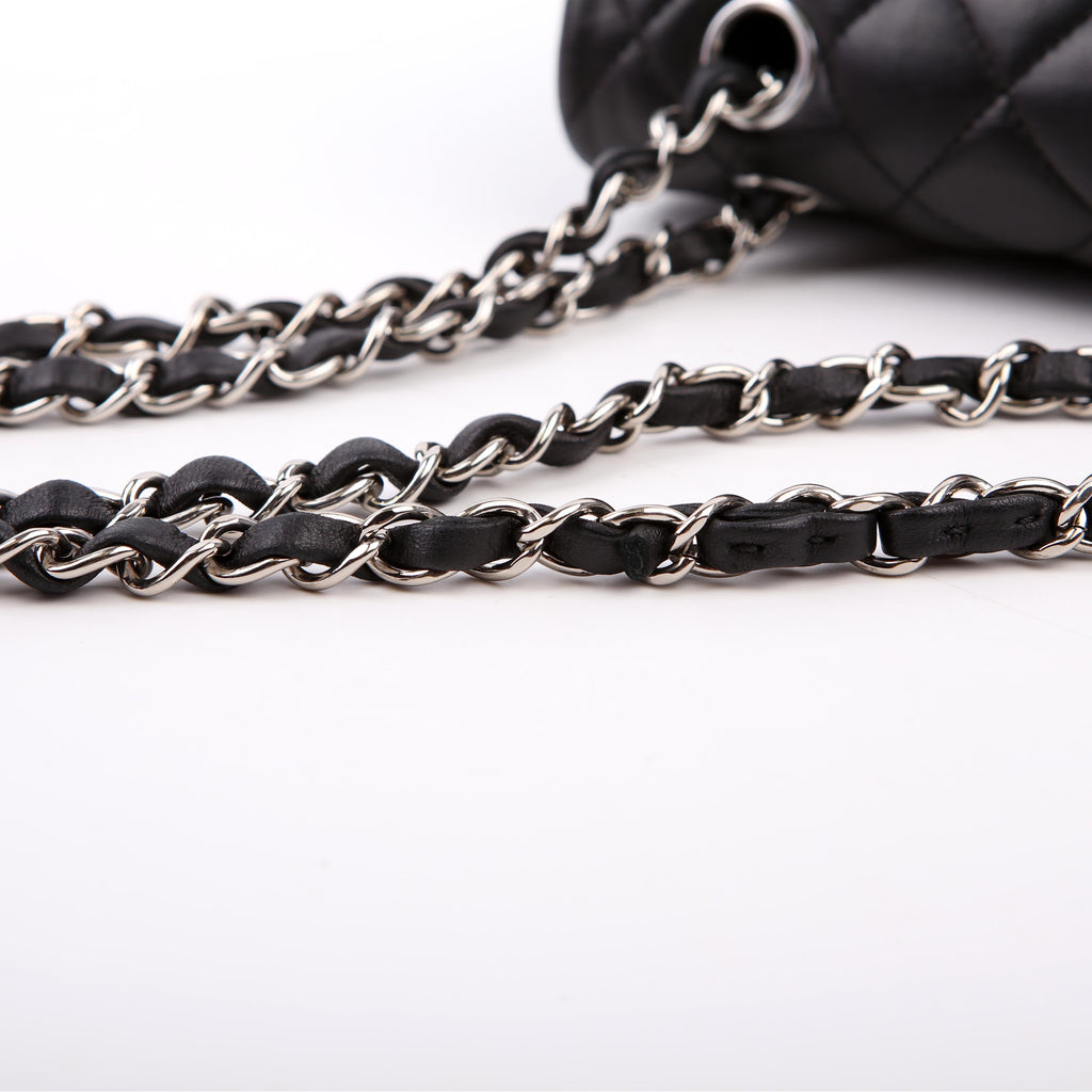 Classic Flap Medium Lambskin Black