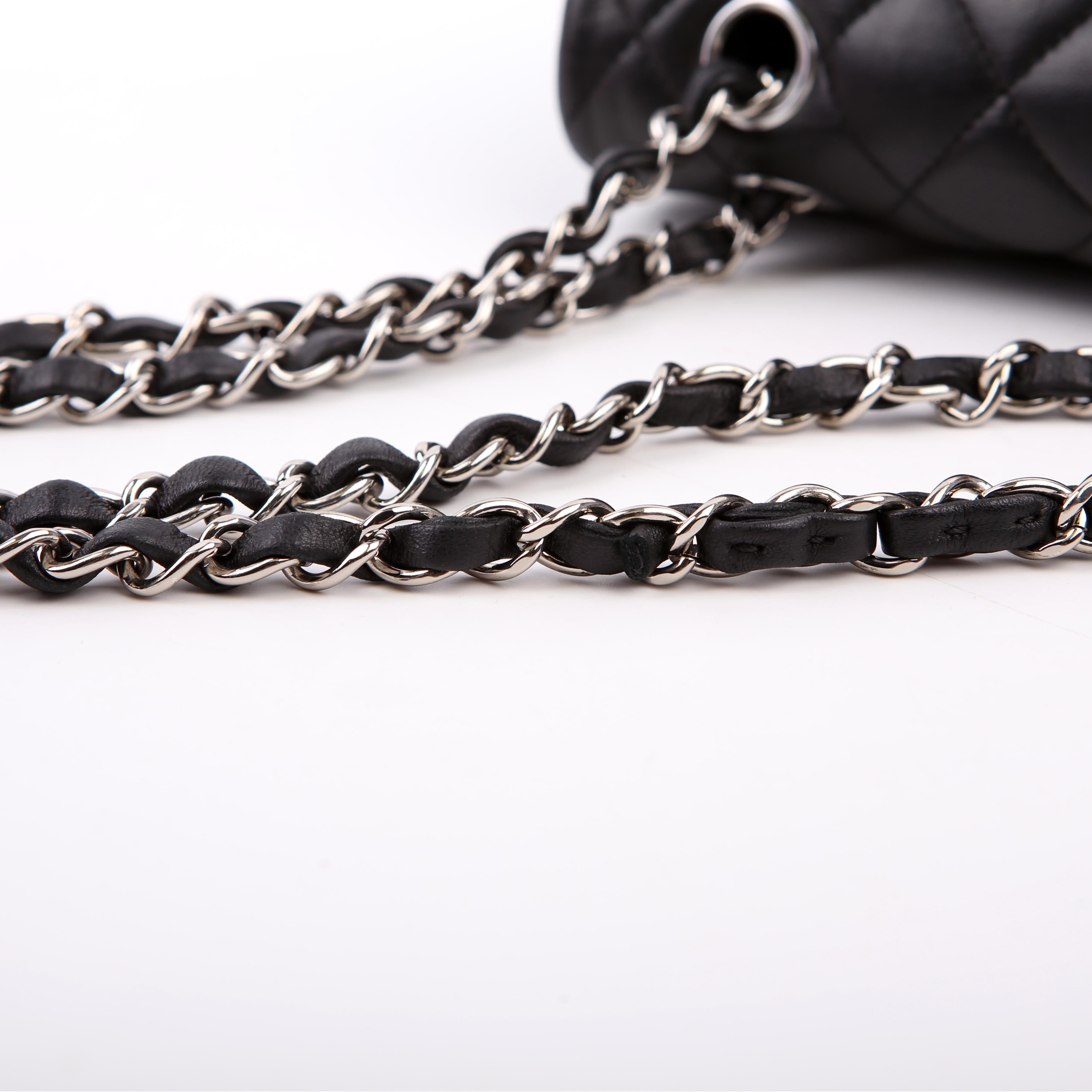 Classic Flap Medium Lambskin Black