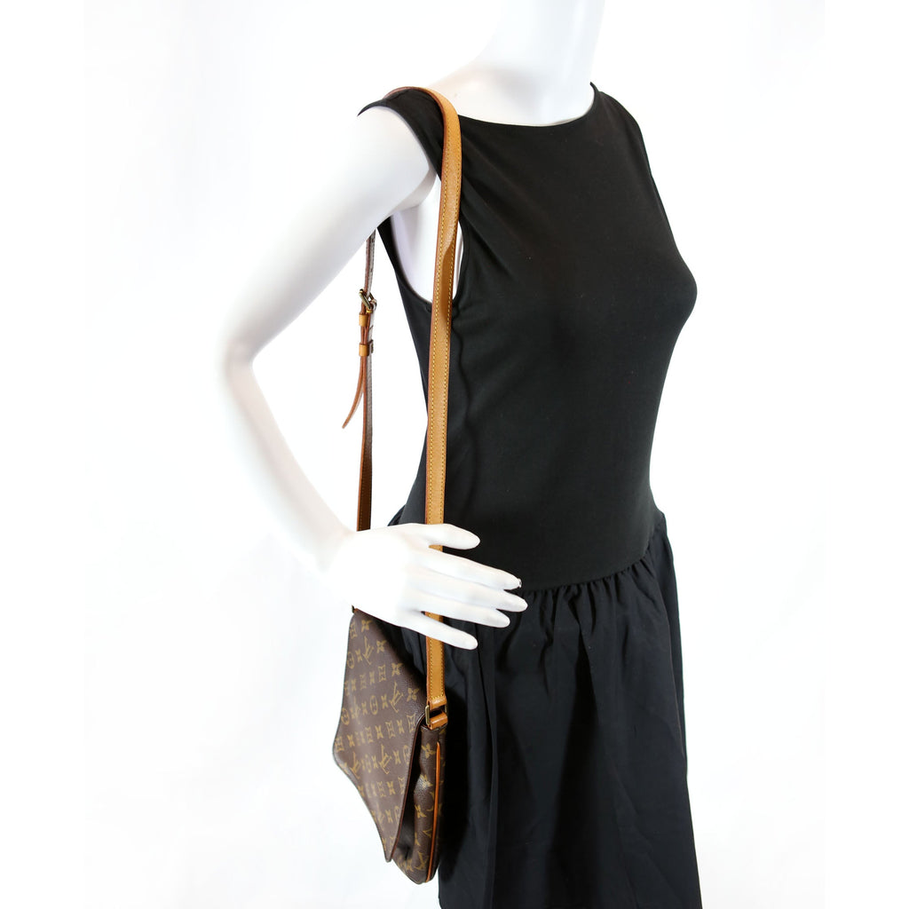 Musette Salsa Long Monogram