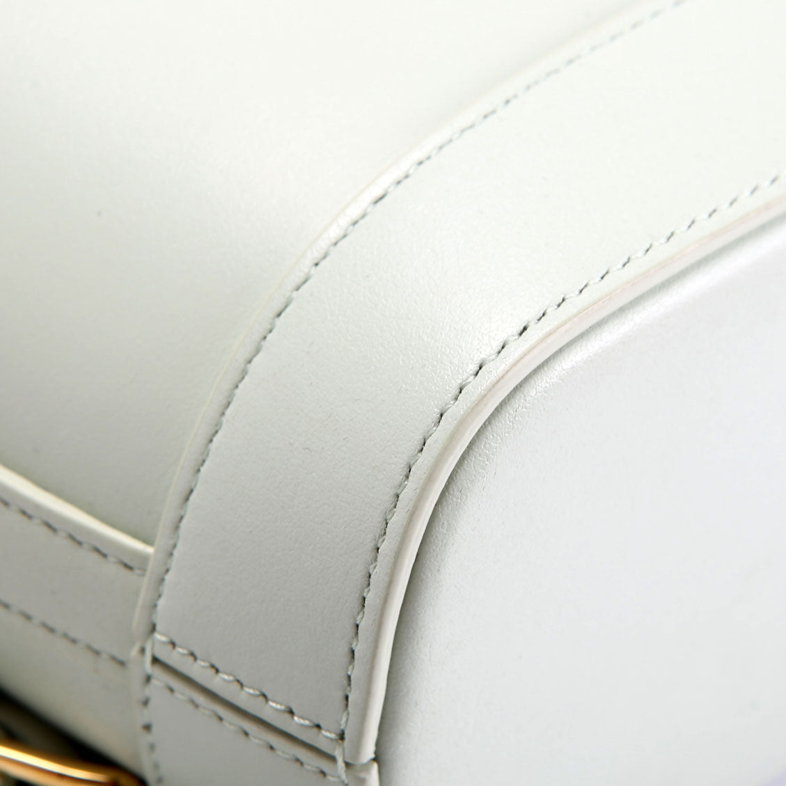 Cuir Triomphe Small Bucket Bag Seafoam