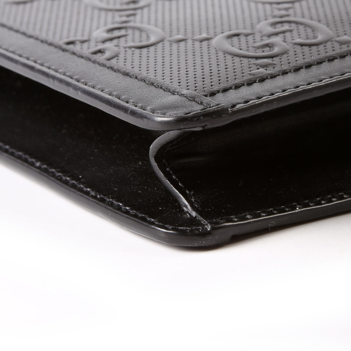 Gucci 646449 GG Embossed Pouch Black