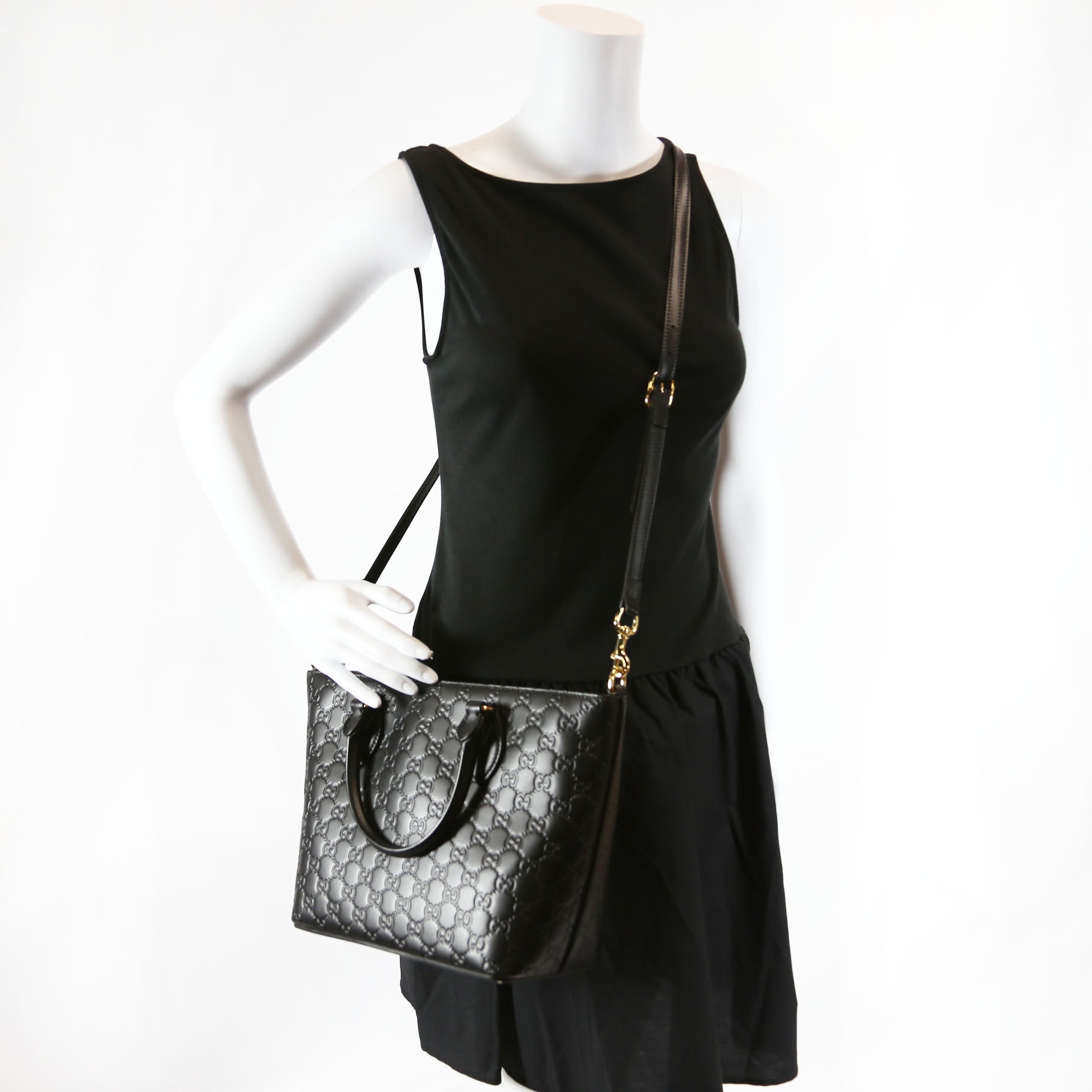 432124 Guccissima Zipped Tote Black
