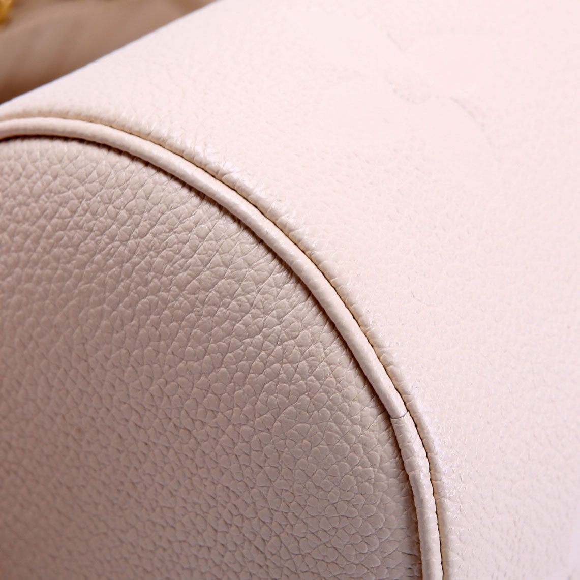 Papillon BB Empreinte Cream