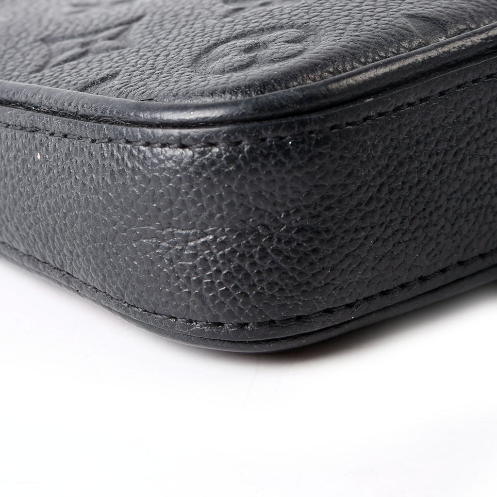 Easy Pouch On Strap Empreinte Black