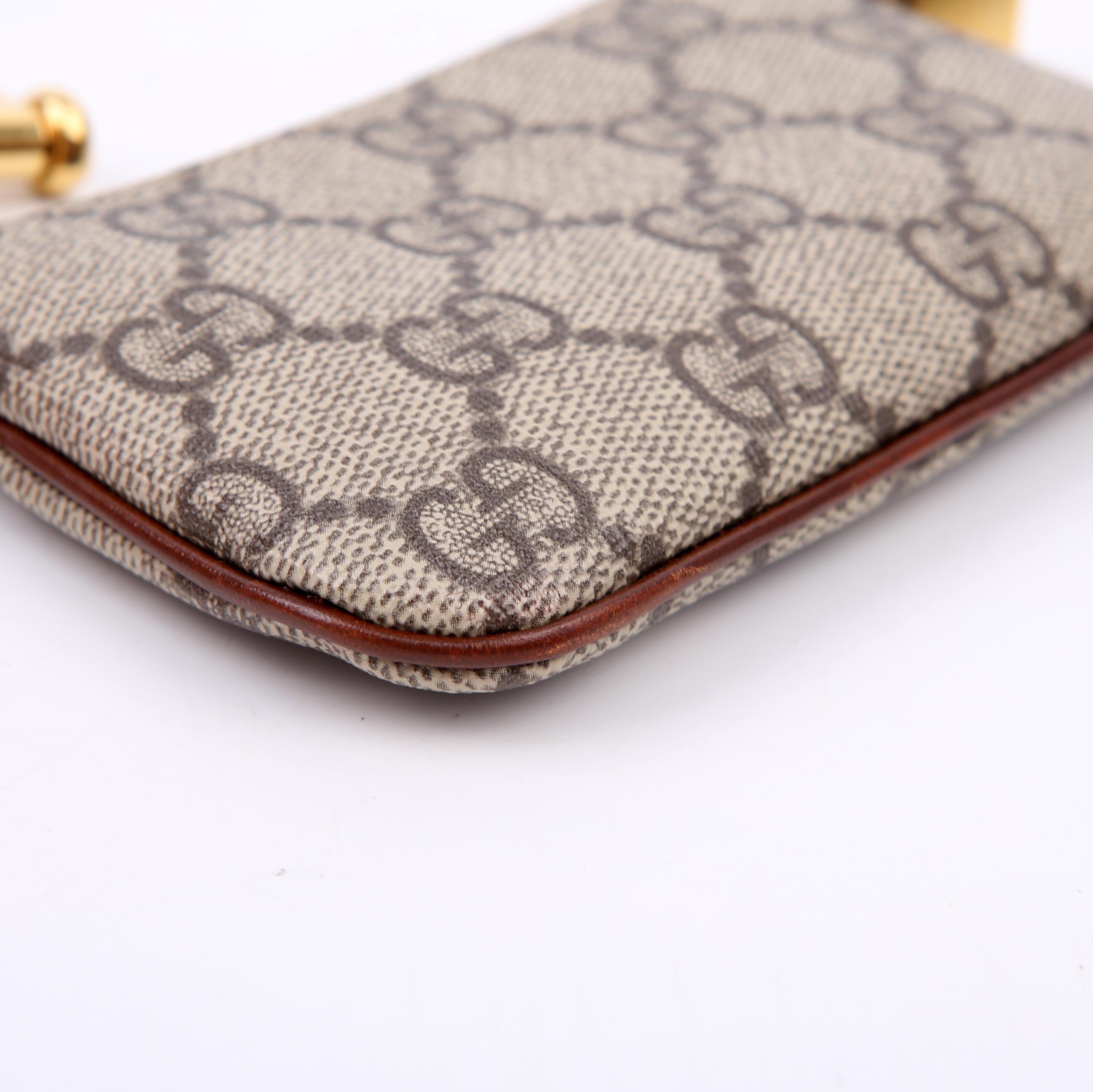 Gucci 447964 GG Supreme Key Case