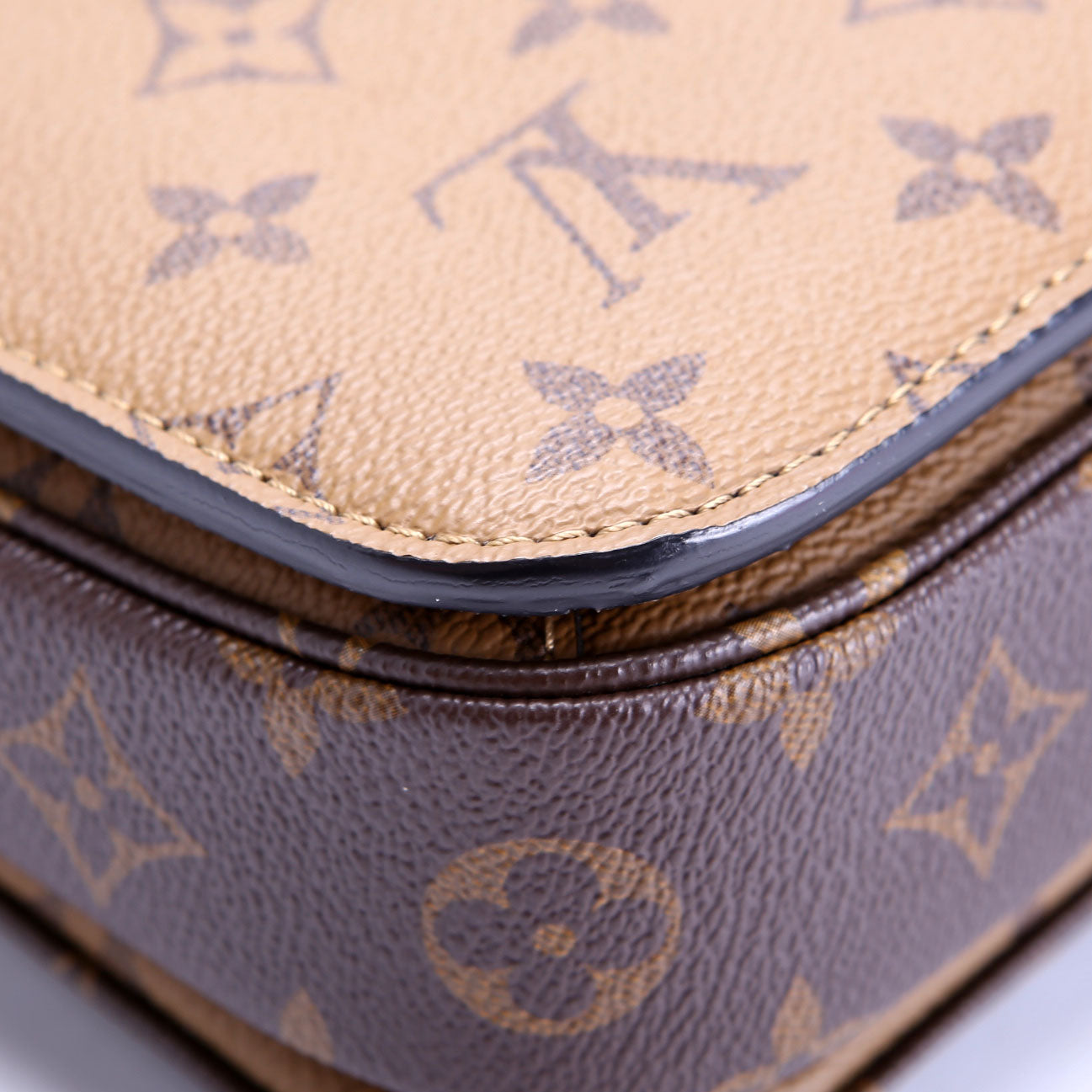 Pochette Metis Reverse Monogram Brown/Beige/Black