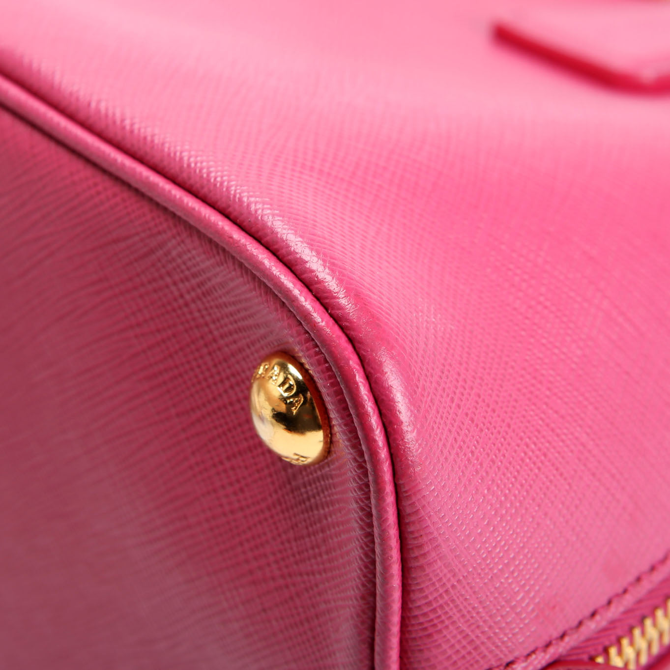 BL0837 Saffiano Lux Performance Medium Pink