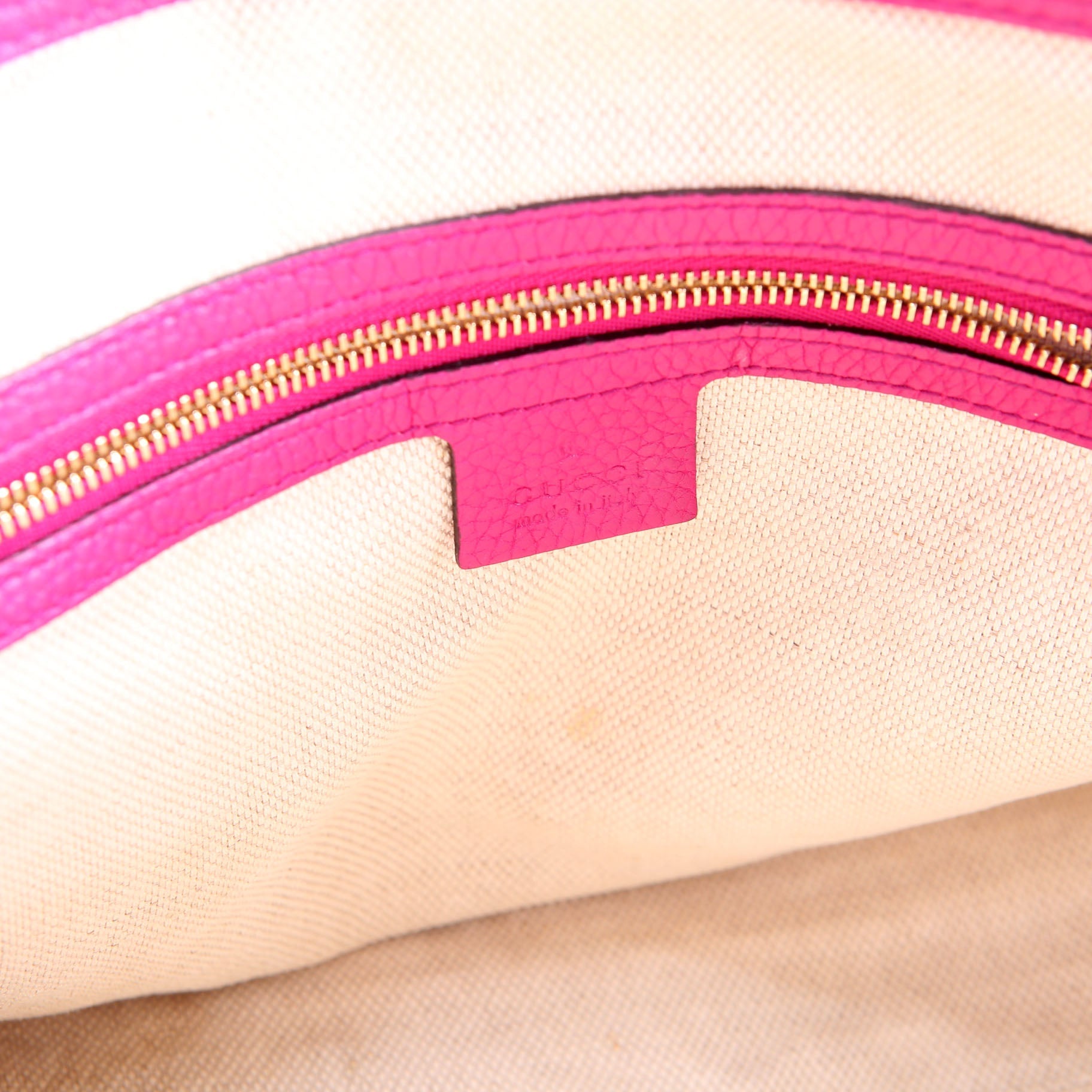 Gucci 369176 Soho Crossbody Pink