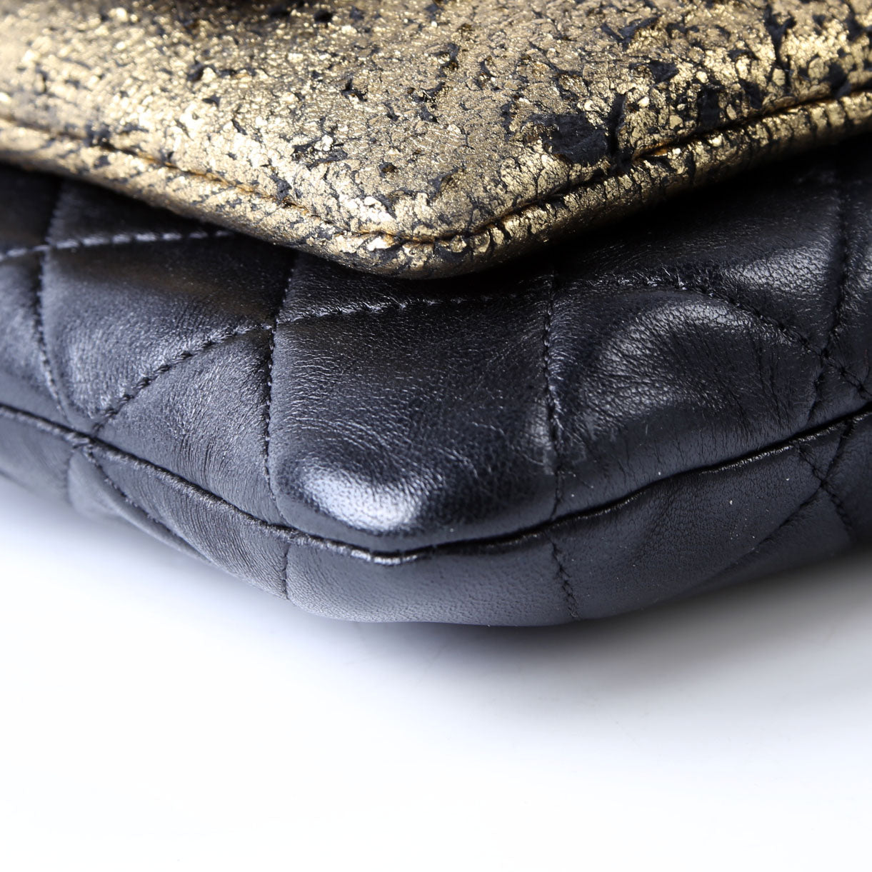 Mineral Nights Clutch With Chain 17M Black/Gold