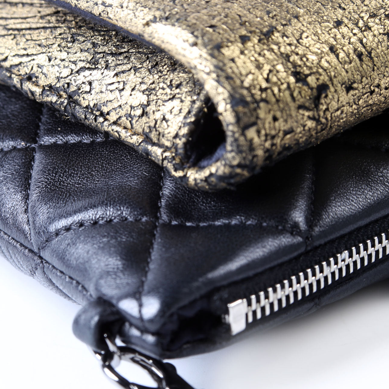Mineral Nights Clutch With Chain 17M Black/Gold
