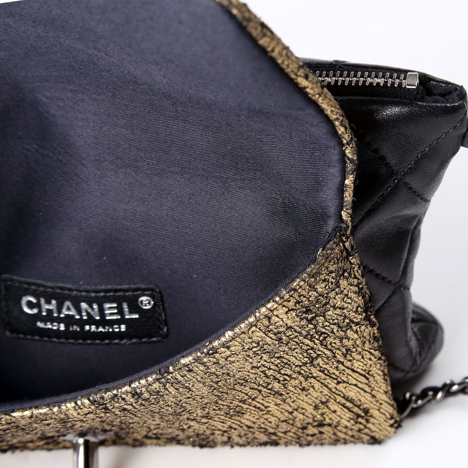 Mineral Nights Clutch With Chain 17M Black/Gold