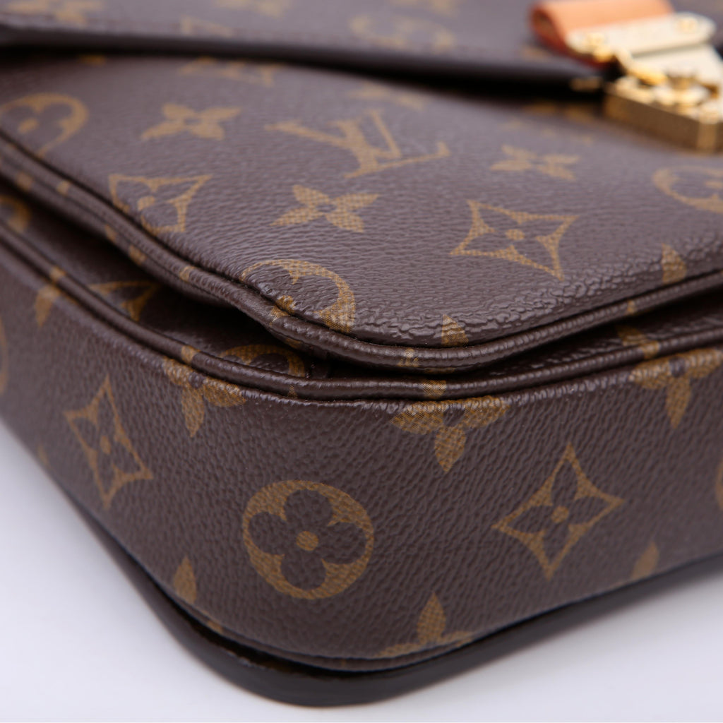 Pochette Metis Monogram