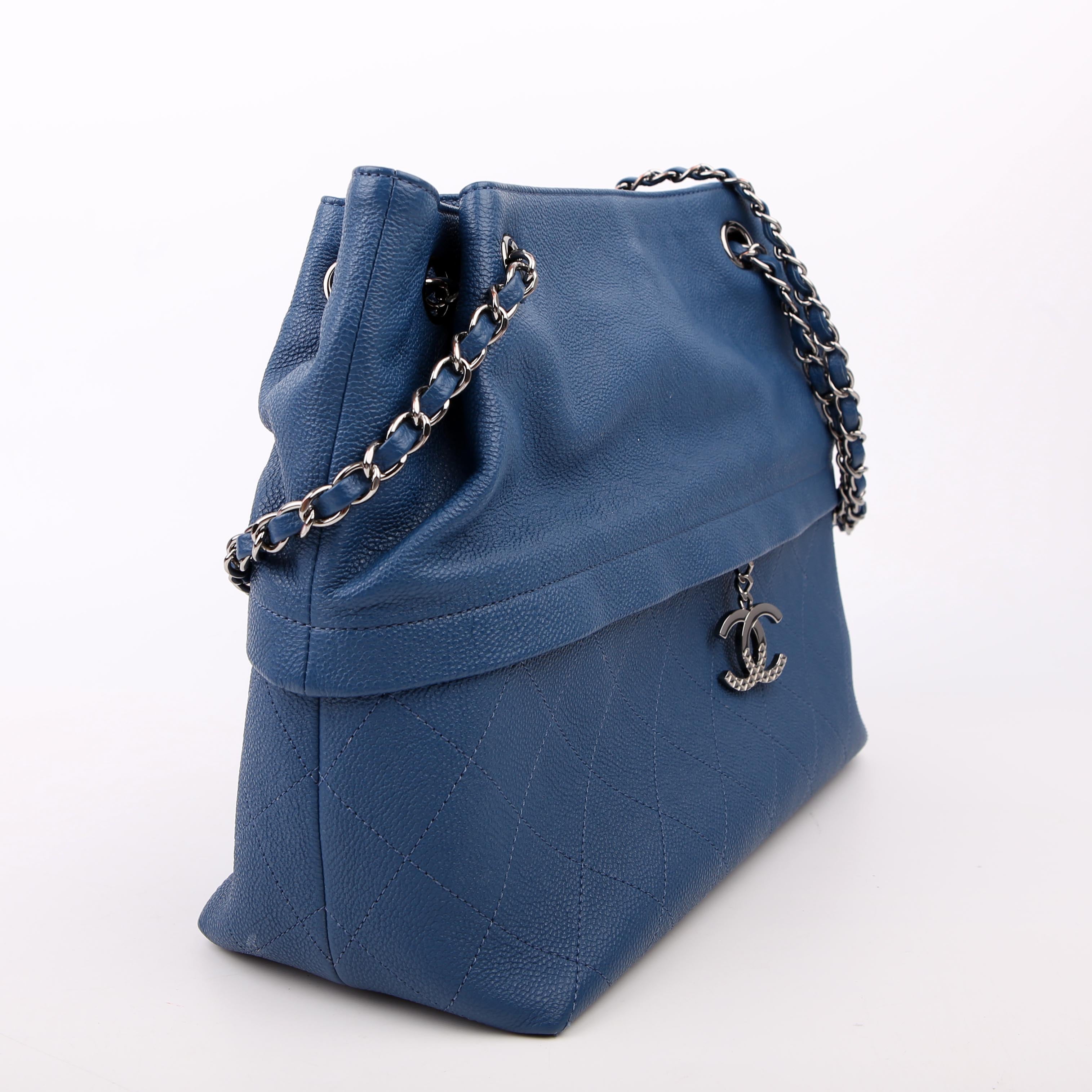 Zip and Carry Shopping Tote Medium Calfskin Blue