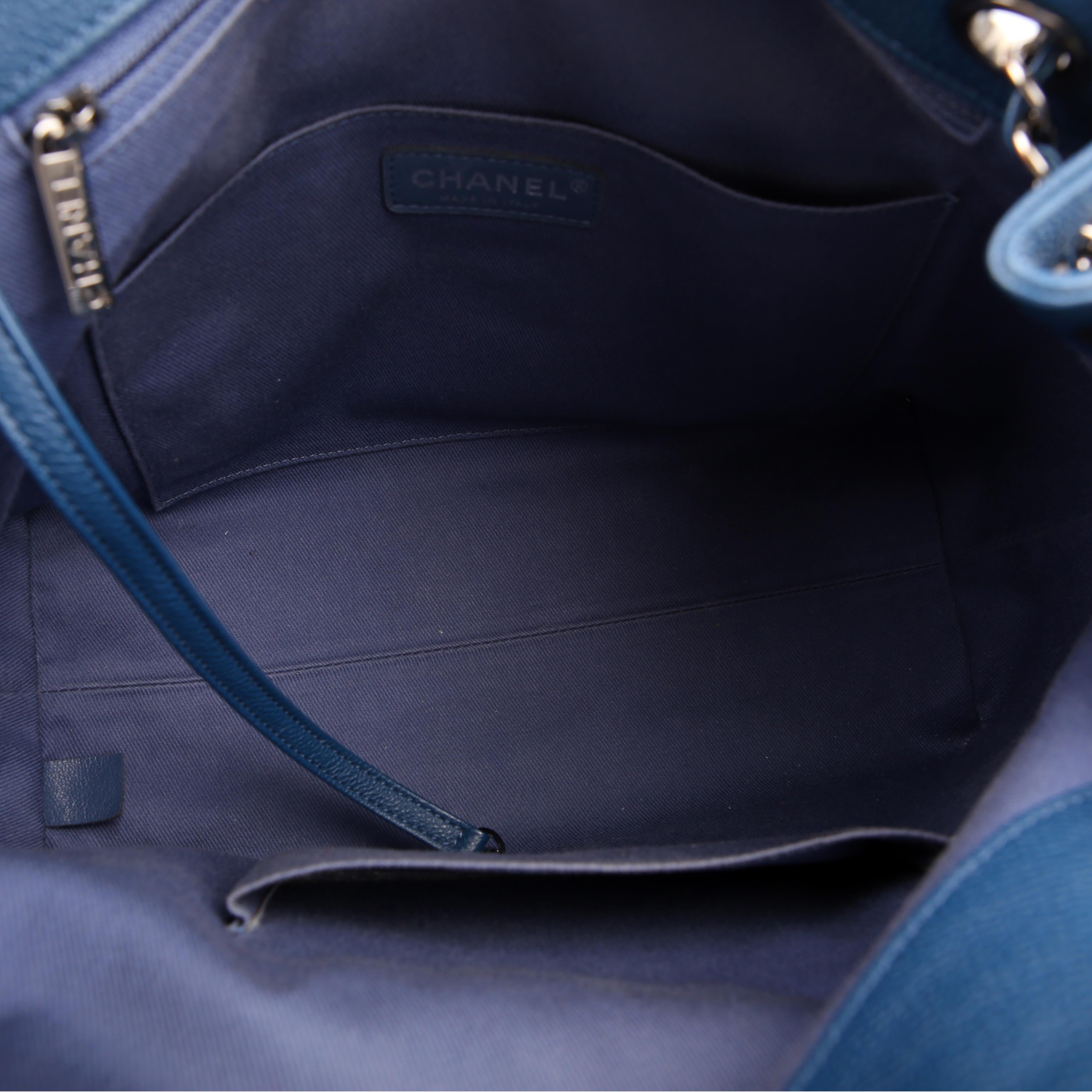 Zip and Carry Shopping Tote Medium Calfskin Blue