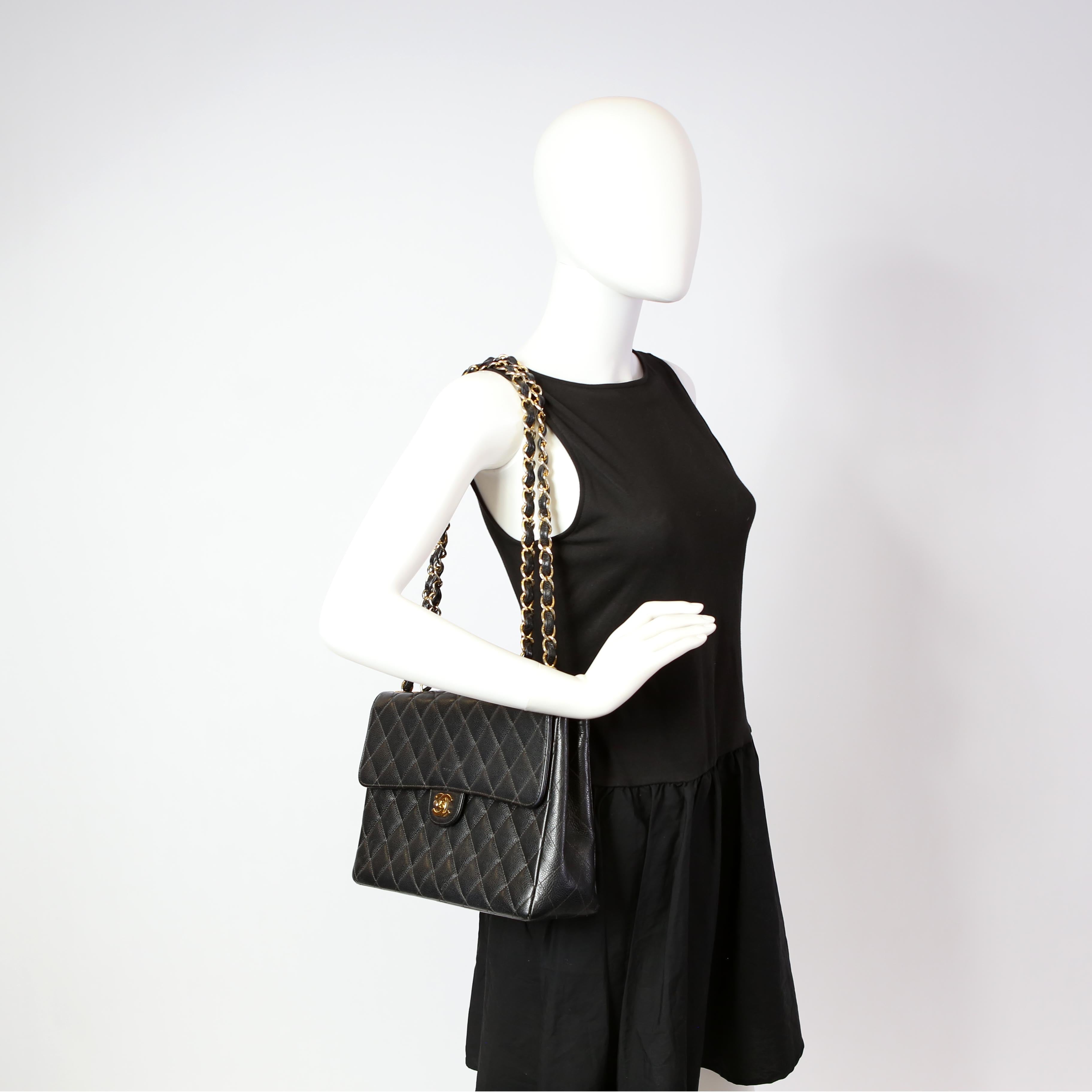 Classic Flap Jumbo Caviar 06-09M Black