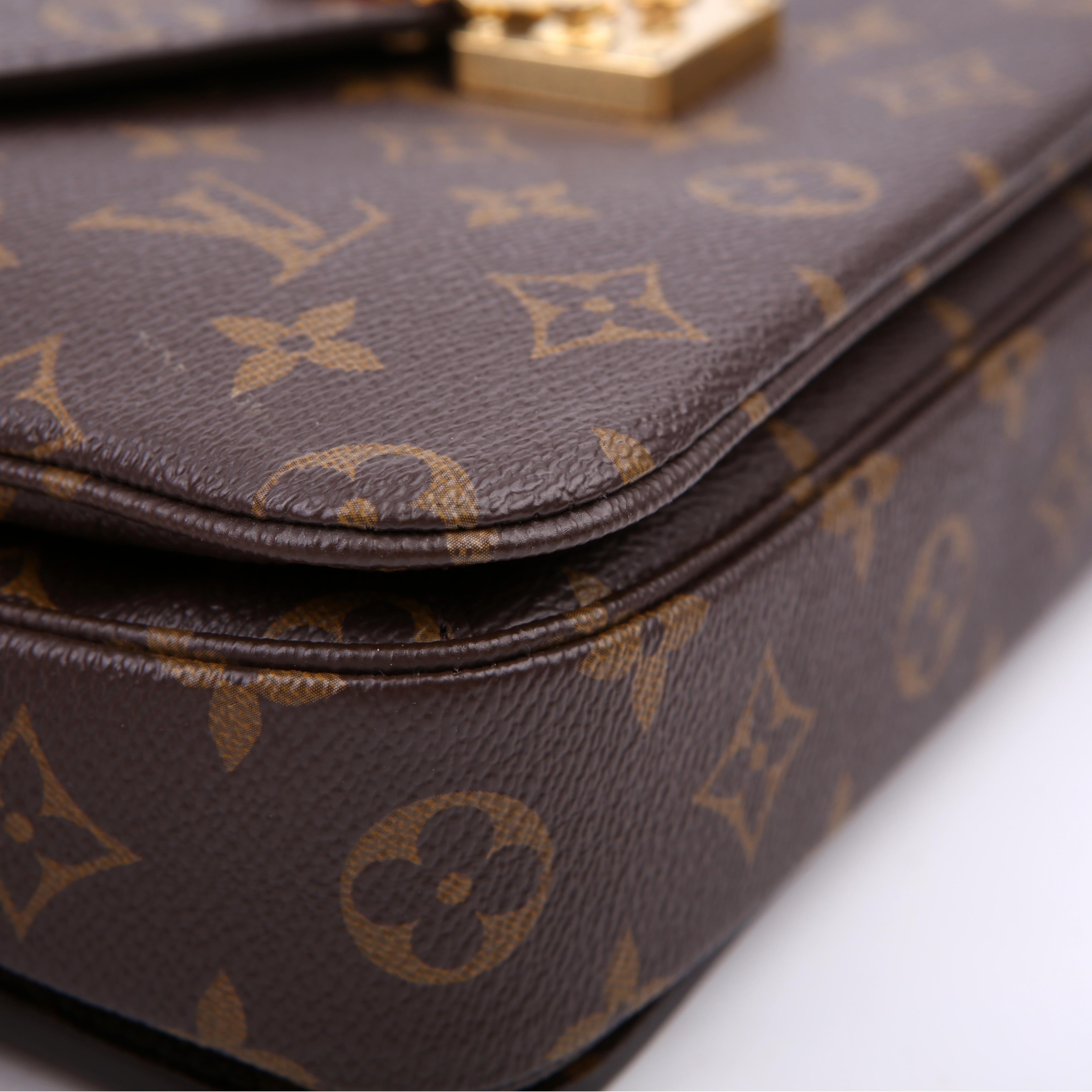 Pochette Metis Monogram