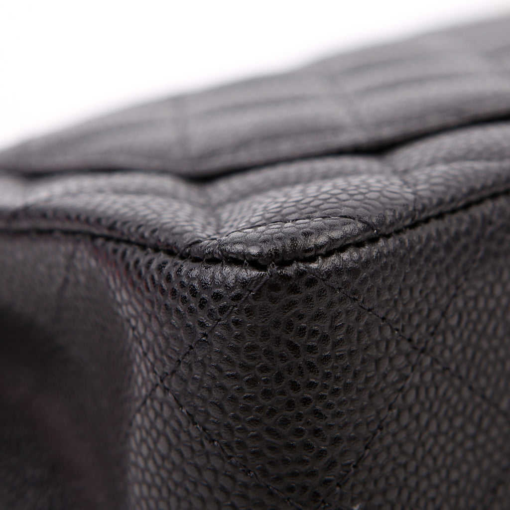 Classic Flap Small Caviar 27M Black