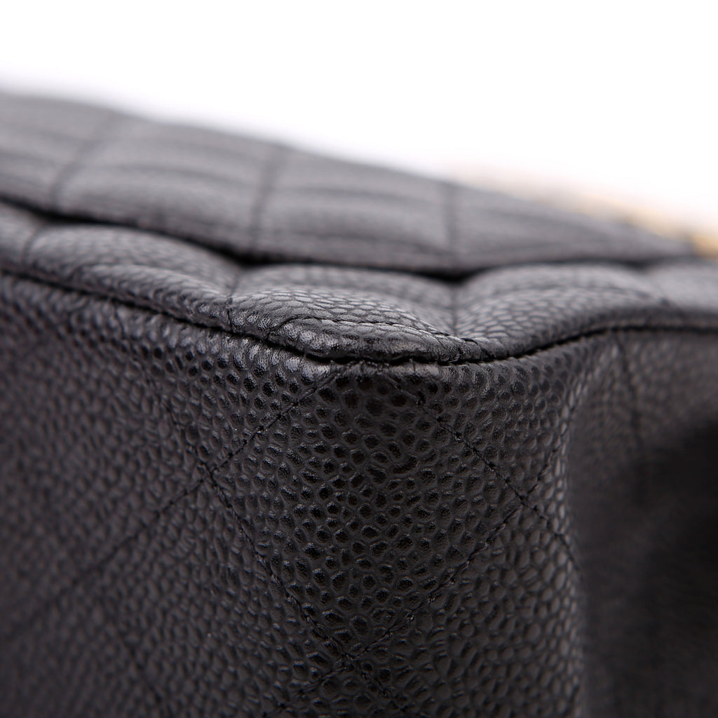 Classic Flap Small Caviar 27M Black