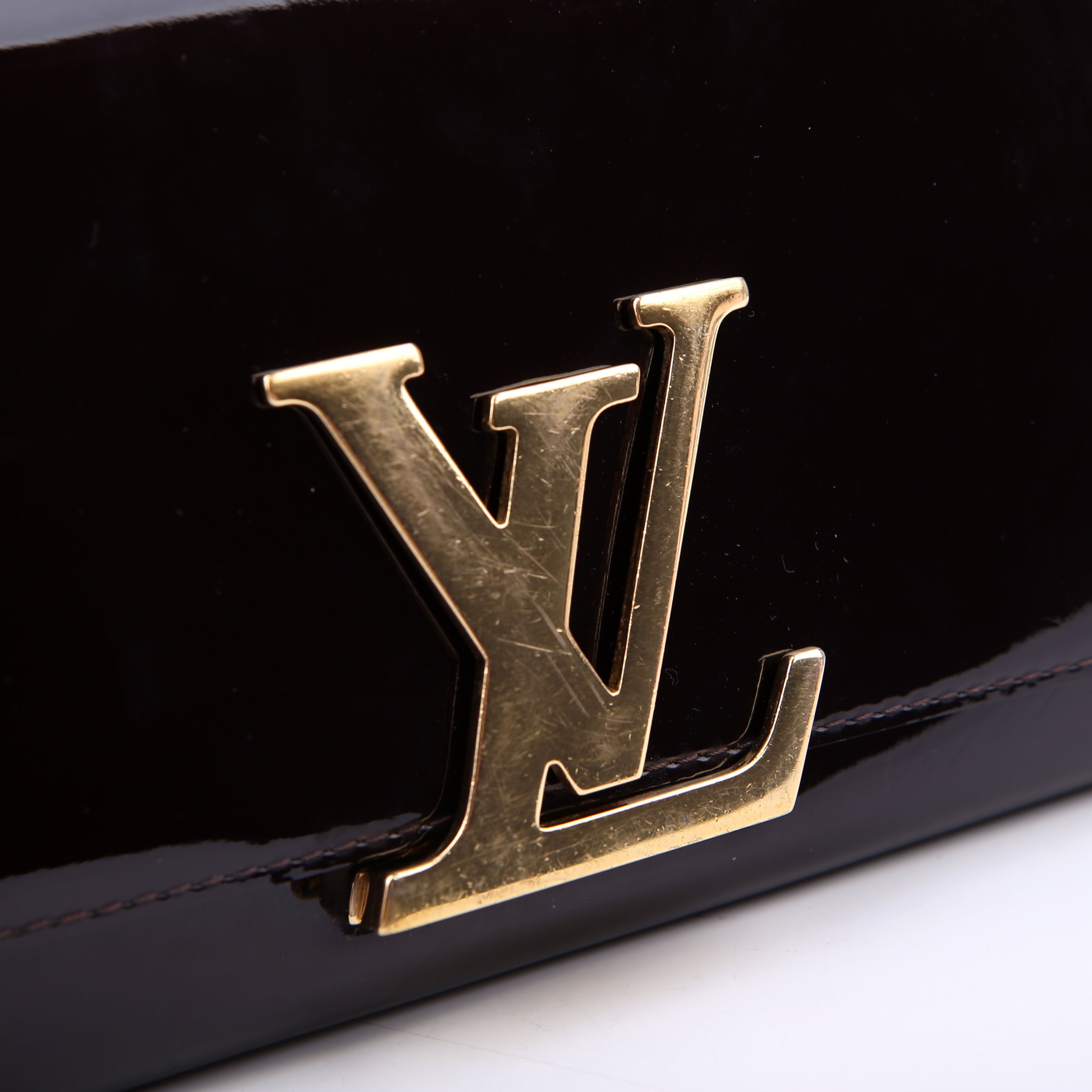 Louise MM Chain Bag Vernis Burgundy