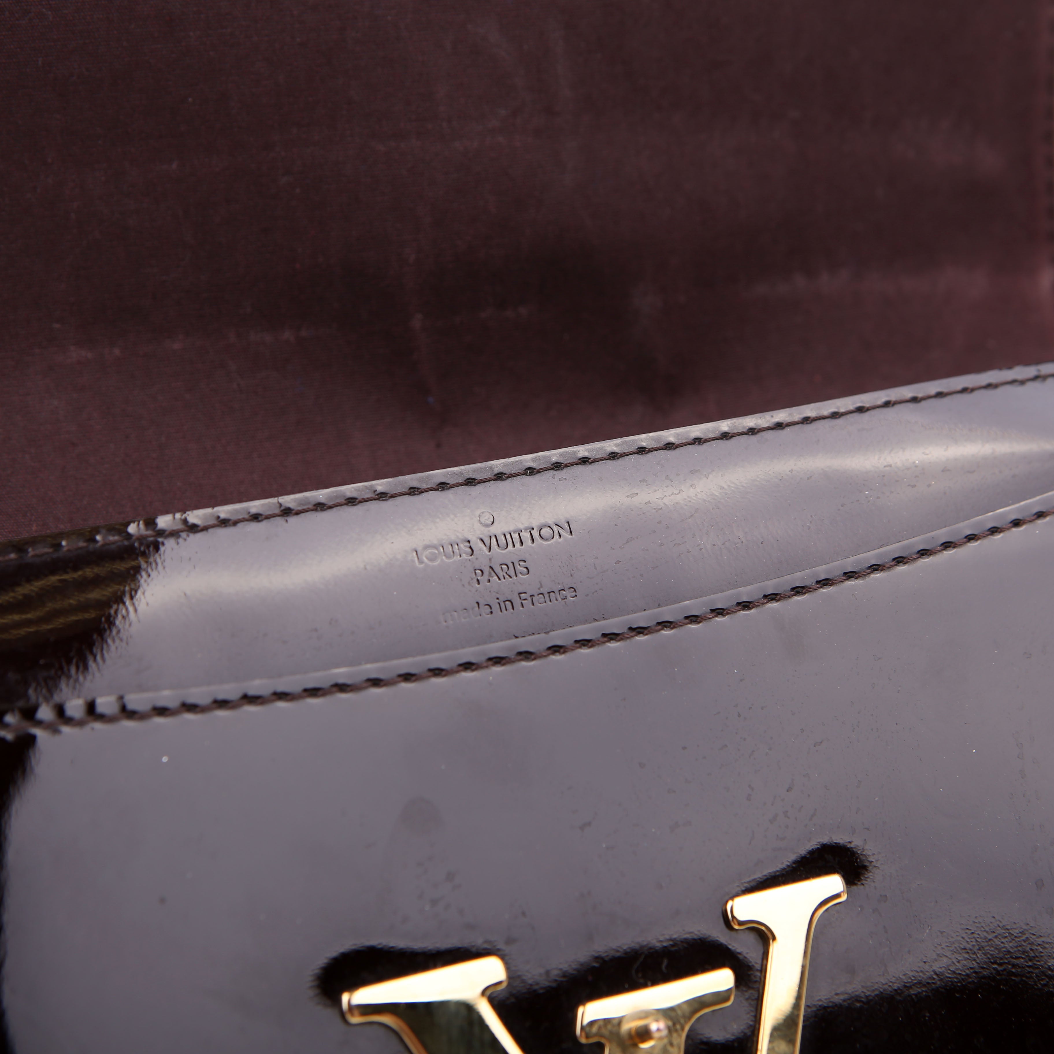 Louise MM Chain Bag Vernis Burgundy